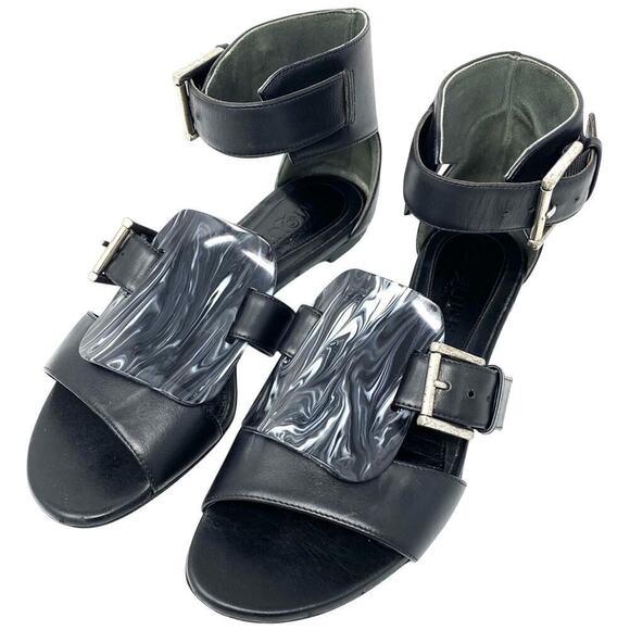 ALEXANDER MCQUEEN FLAT BLACK GLADIATOR SANDAL WITH FAUX TORTOISE BUCKLES DETAIL - Picture 1 of 14
